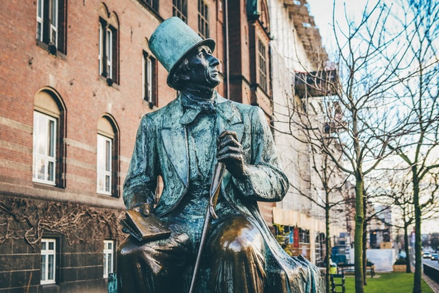 Statue of Hans Christian Andersen